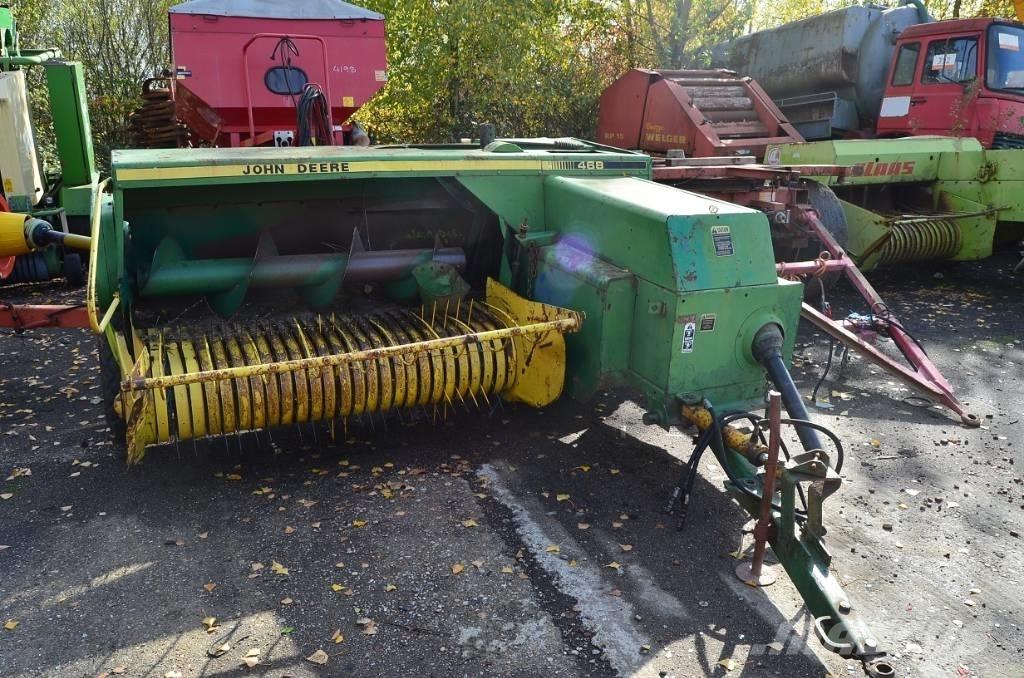 John Deere 468 Lisy na hranaté balíky