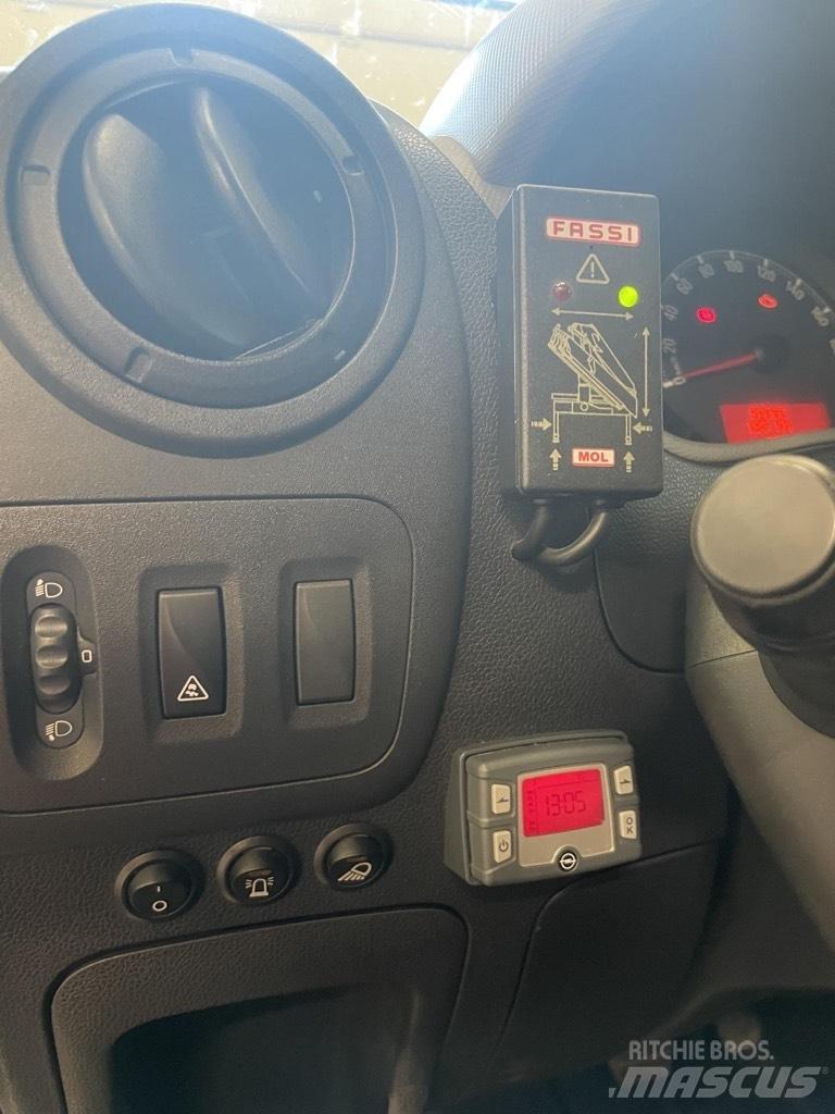 Opel Movano Nakladacia/sklápacia bočnica