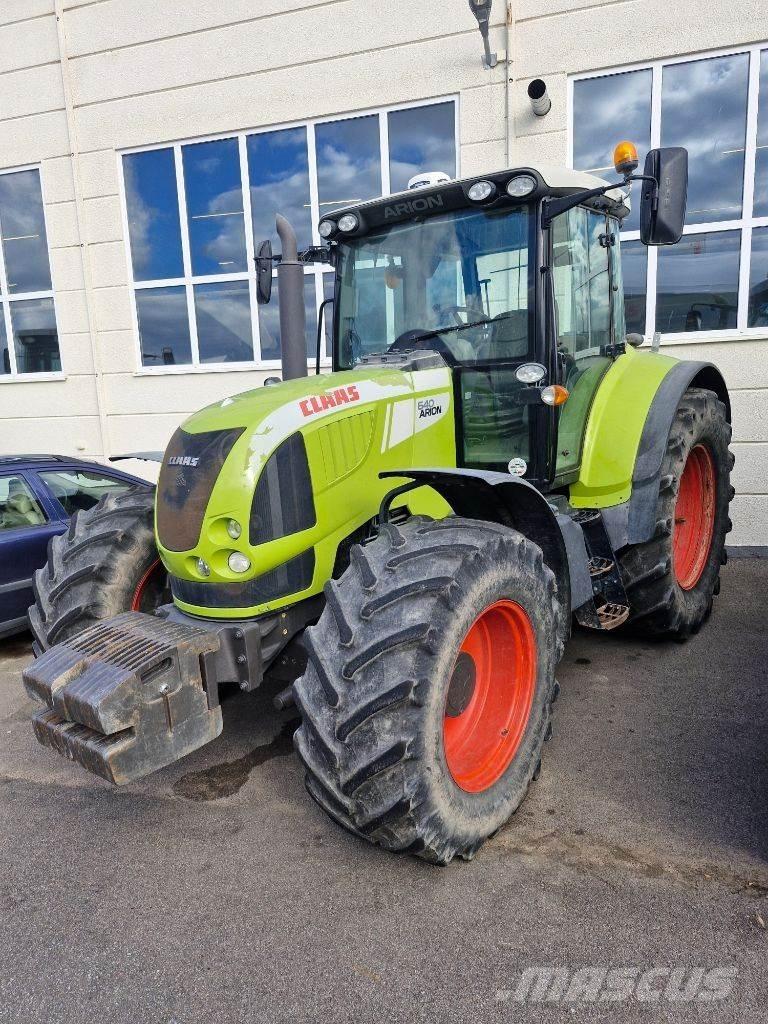CLAAS Arion 640 Traktory