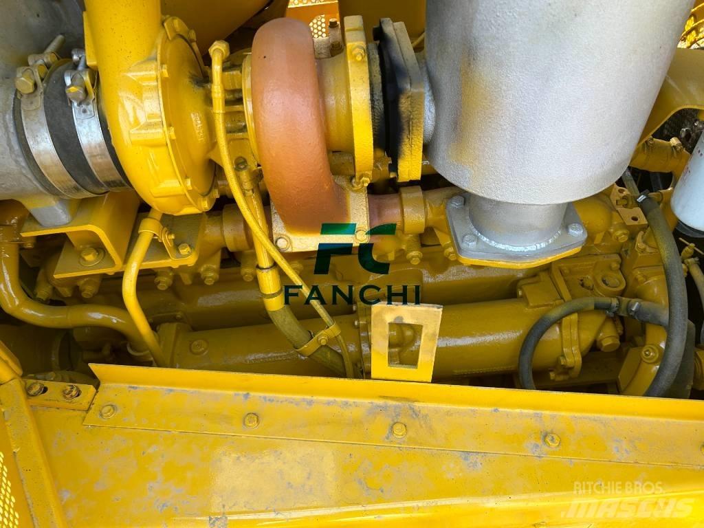 CAT D 8 R Pásové dozéry