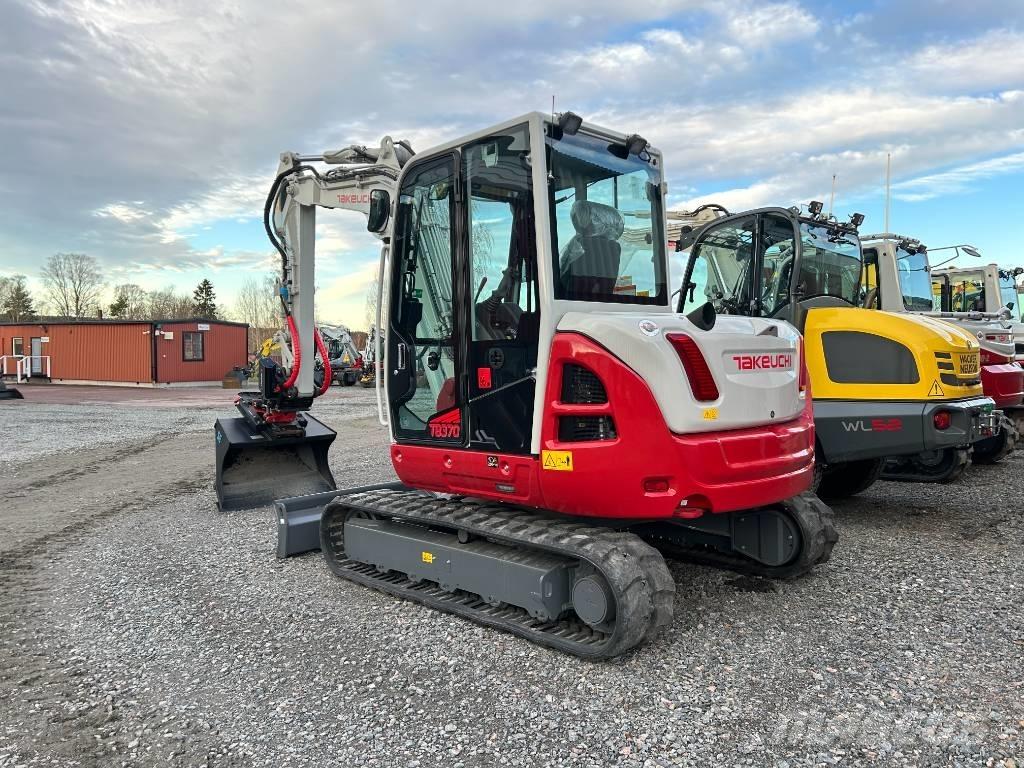 Takeuchi TB370 Midi rýpadlá 7 t - 12 t