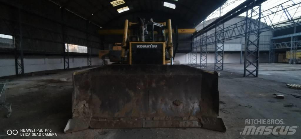 Komatsu DX 65 Pásové dozéry