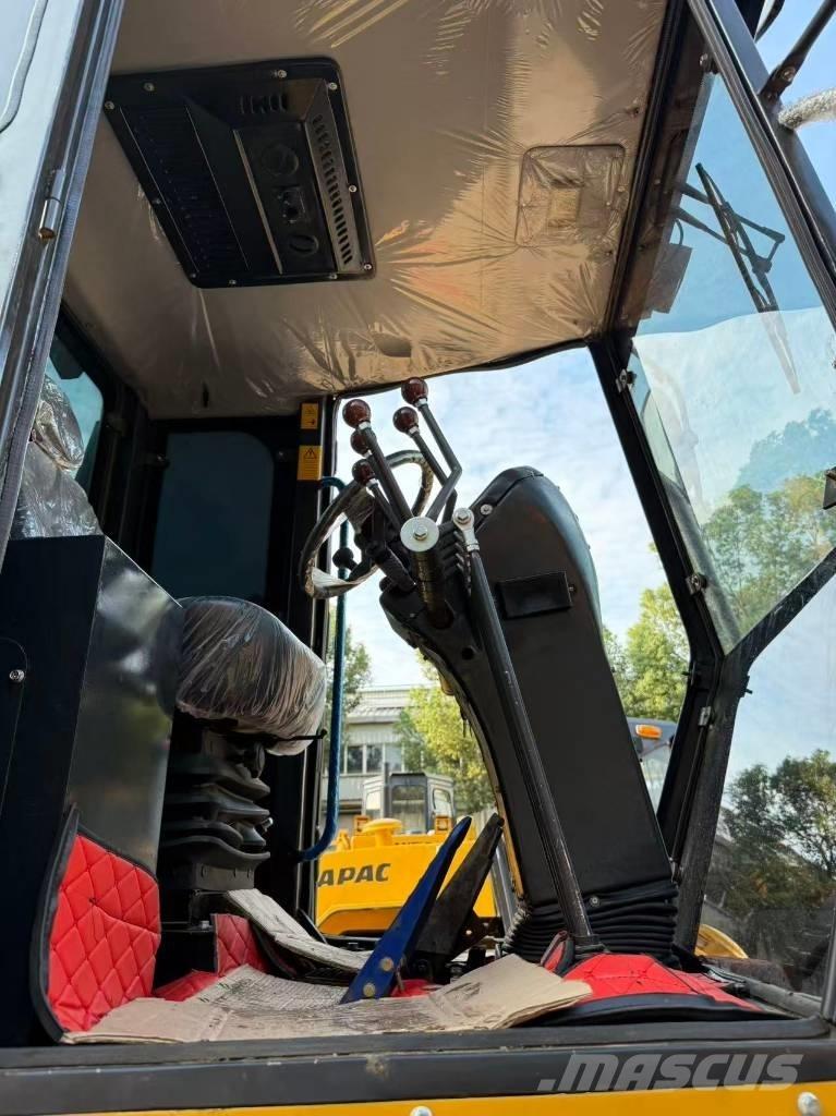 XCMG GR 1803 Grejdery