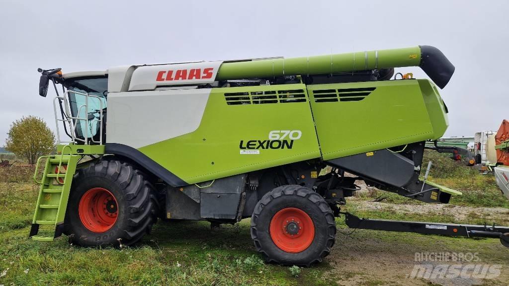 CLAAS Lexion 670 Kombinované zberacie stroje