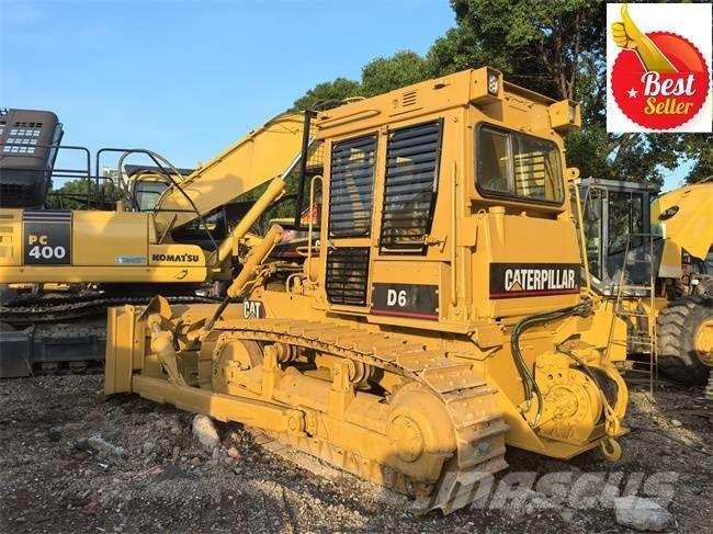 CAT D 6 D Pásové dozéry