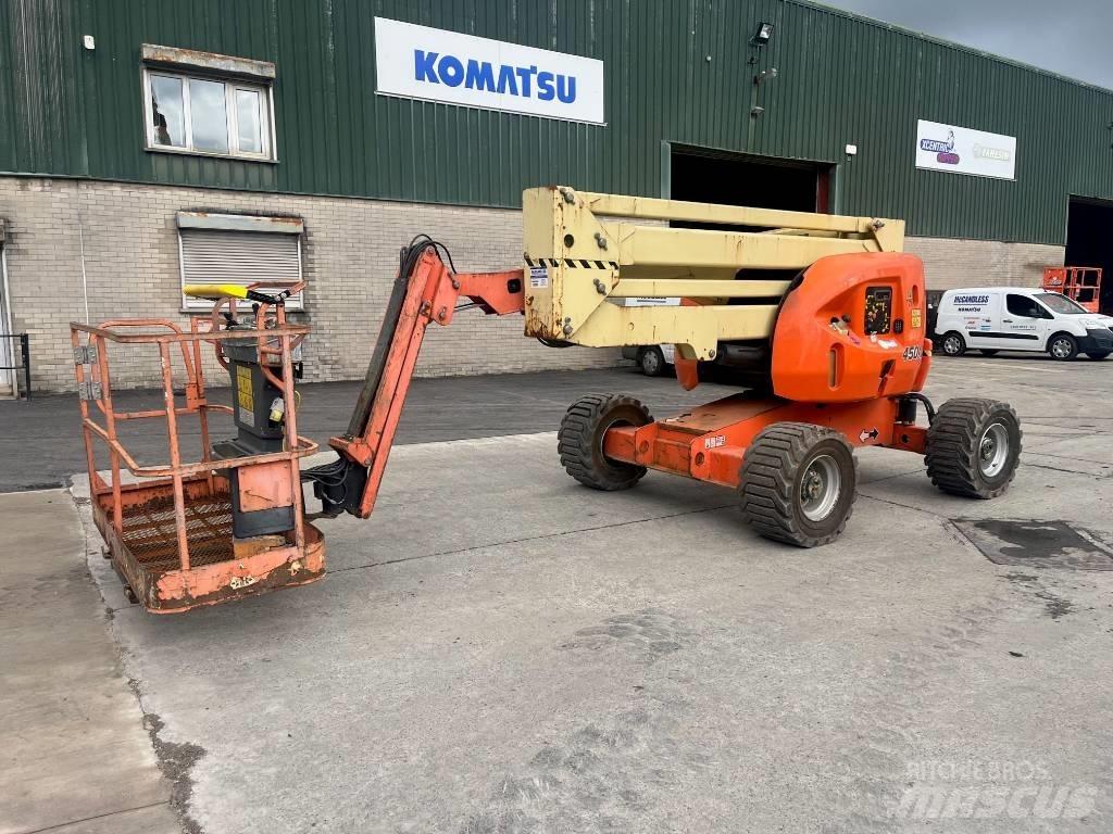 JLG 450 AJ Kĺbové plošiny