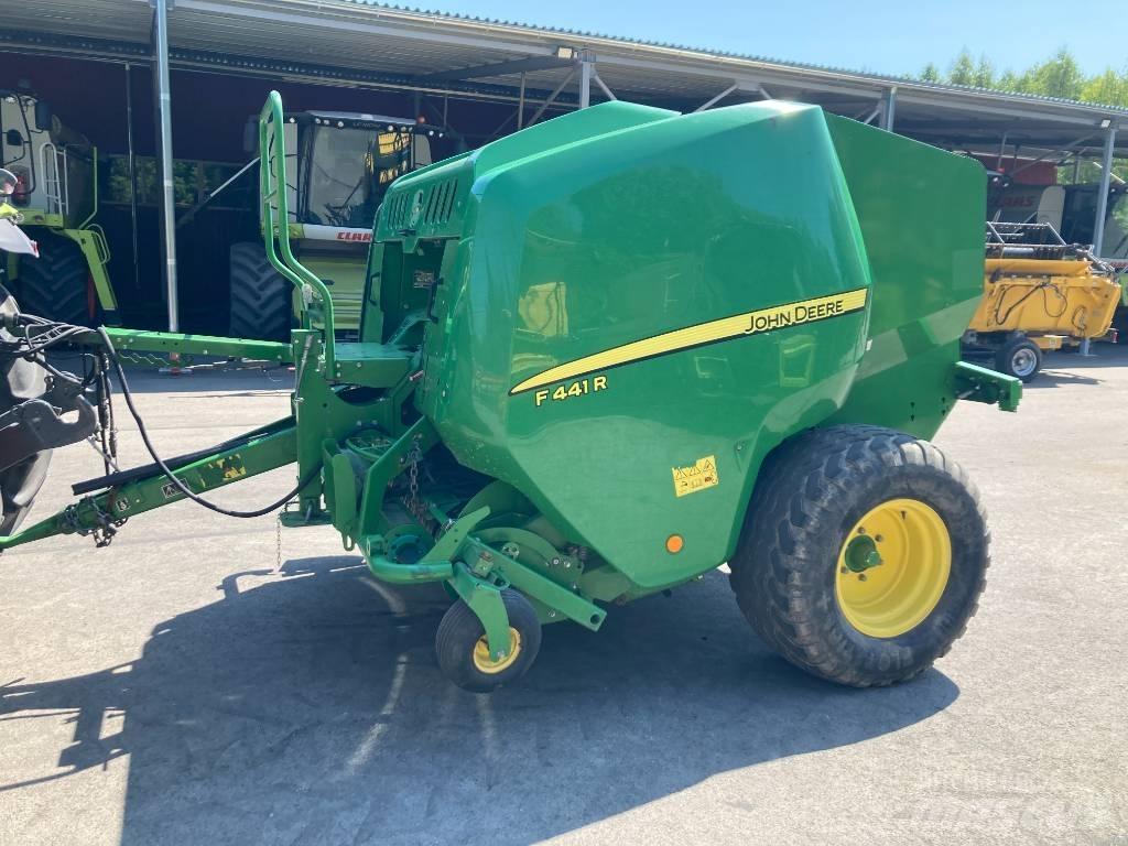 John Deere F441R Lisy na okrúhle balíky