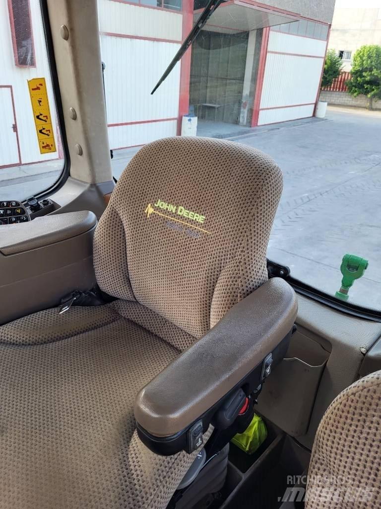 John Deere 8345 R Traktory