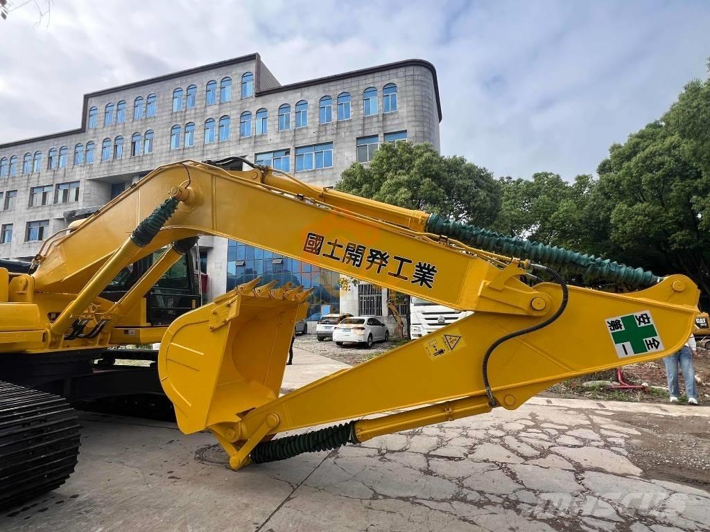Komatsu PC 220-7 Pásové rýpadlá