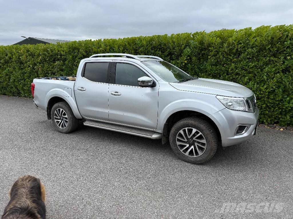 Nissan Navara Nakladacia/sklápacia bočnica