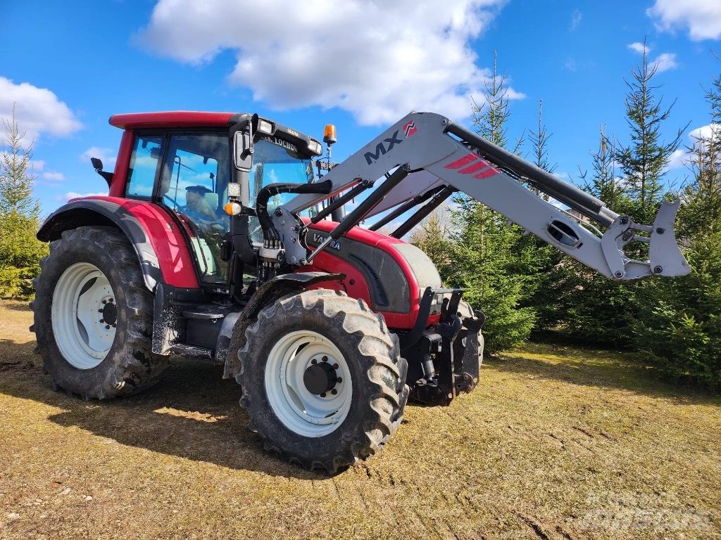 Valtra N122 Versu Traktory