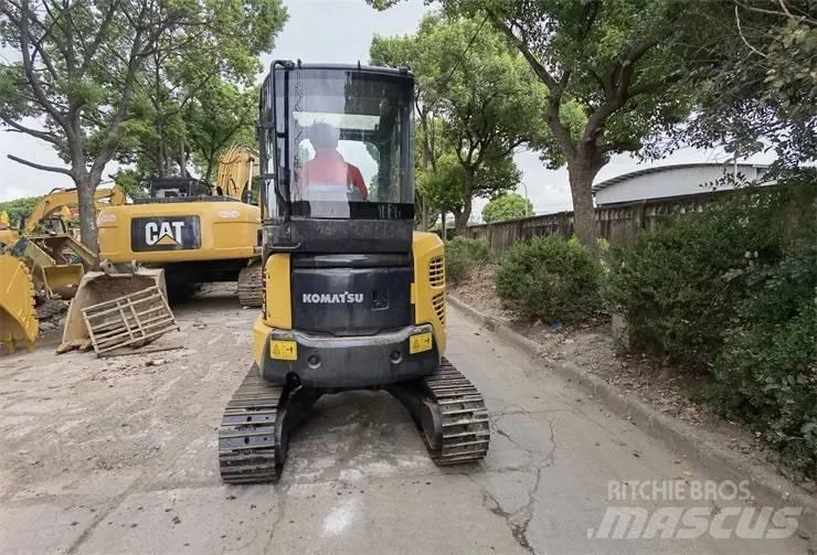 Komatsu PC35 Pásové rýpadlá