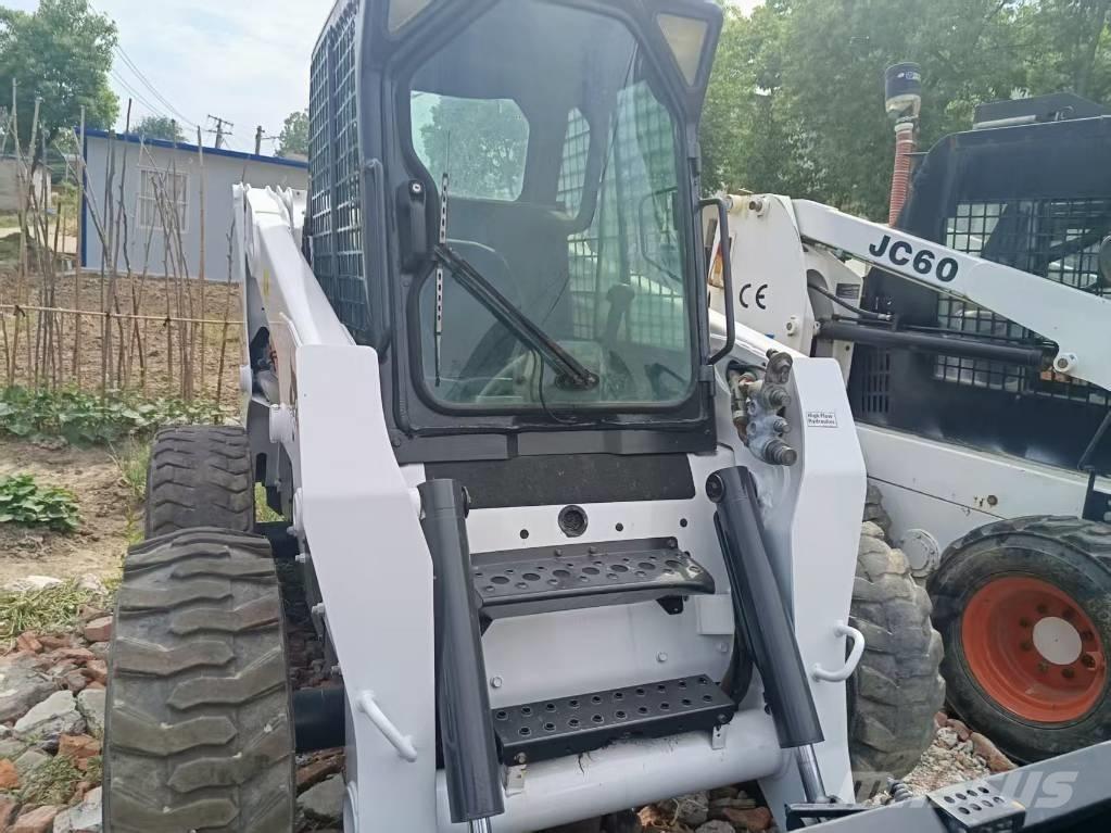 Bobcat S 220 Šmykom riadené nakladače