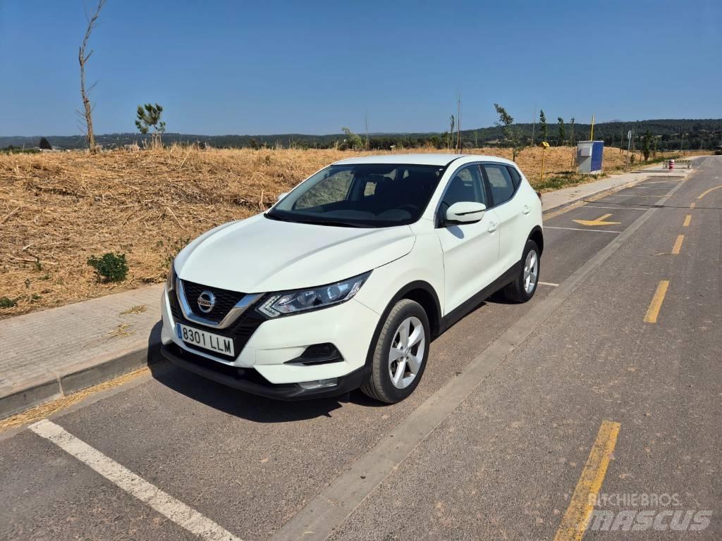 Nissan Qashqai Automobily