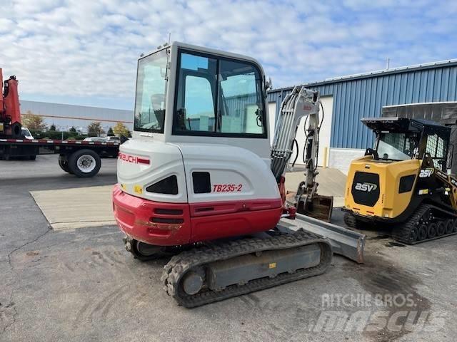 Takeuchi TB235 Mini rýpadlá < 7t