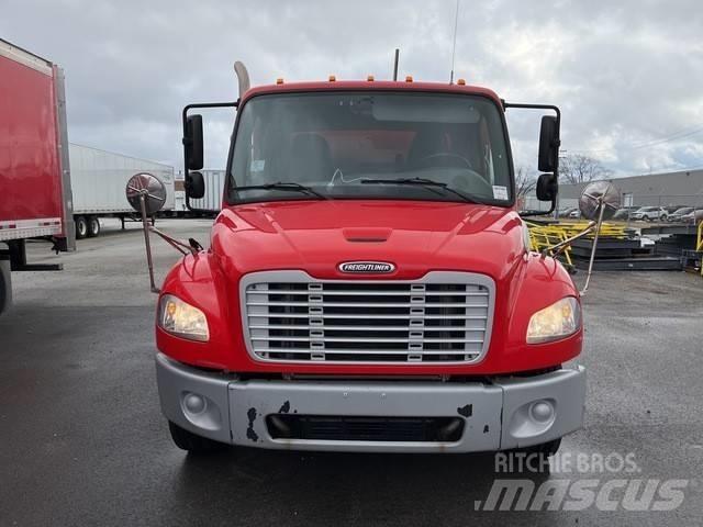 Freightliner M2 106 Vozidlá pre prepravu nápojov