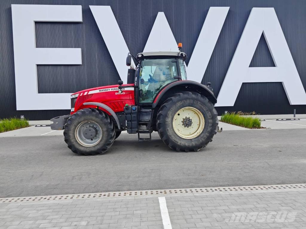 Massey Ferguson 8690 Traktory