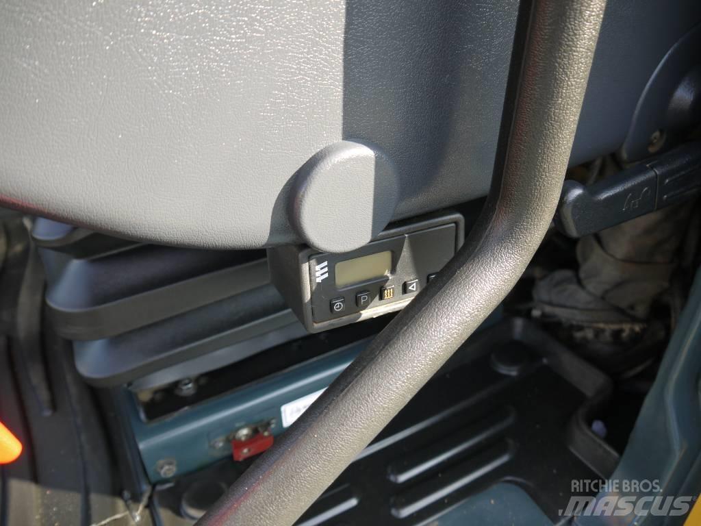 Hyundai HX 300 L Pásové rýpadlá