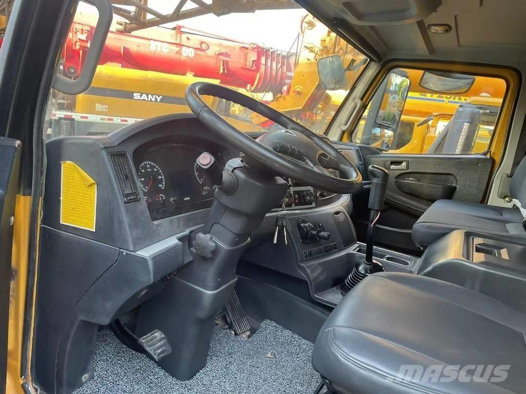 XCMG XCT 80 Univerzálne terénne žeriavy