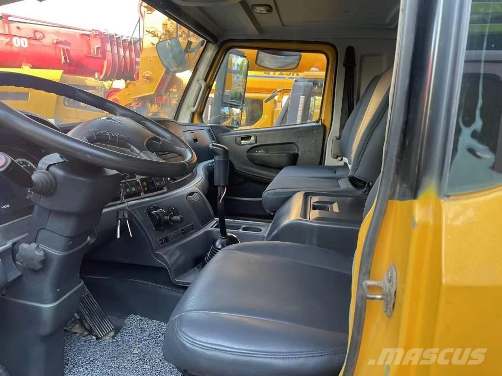XCMG XCT 80 Univerzálne terénne žeriavy
