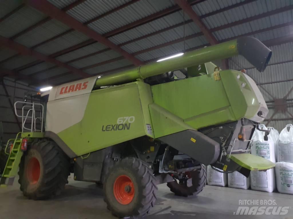 CLAAS Lexion 670 Kombinované zberacie stroje
