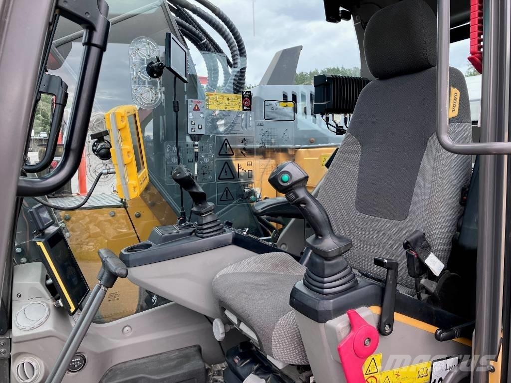 Volvo ECR 235 E Pásové rýpadlá
