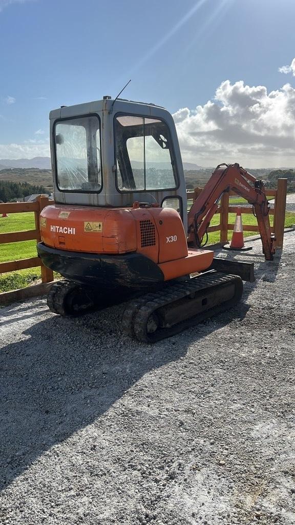 Hitachi Ex30-1 Mini rýpadlá < 7t
