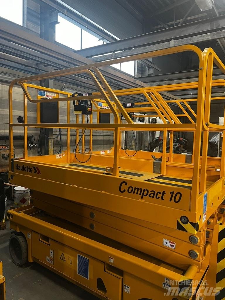 Haulotte Compact 10 Nožnicové zdvíhacie plošiny