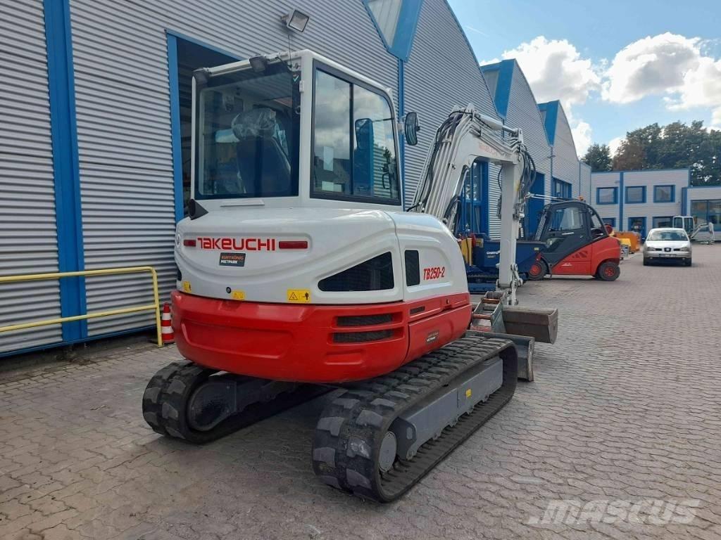 Takeuchi TB 250-2 Mini rýpadlá < 7t
