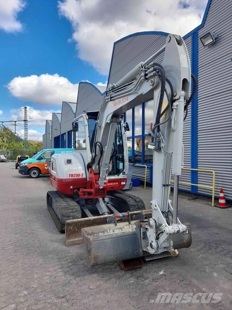 Takeuchi TB 250-2 Mini rýpadlá < 7t