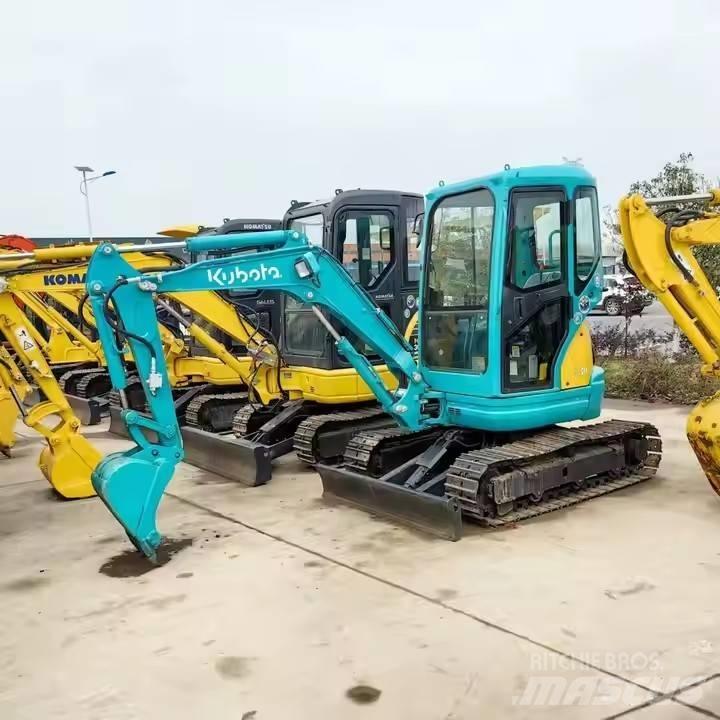 Kubota U30 Pásové rýpadlá