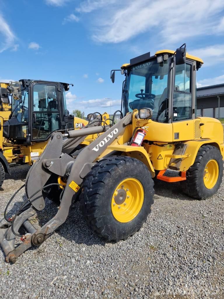 Volvo L 30 G Kolesové nakladače