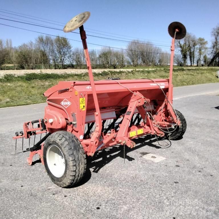 Kuhn Premia 300 Mechanické sejačky