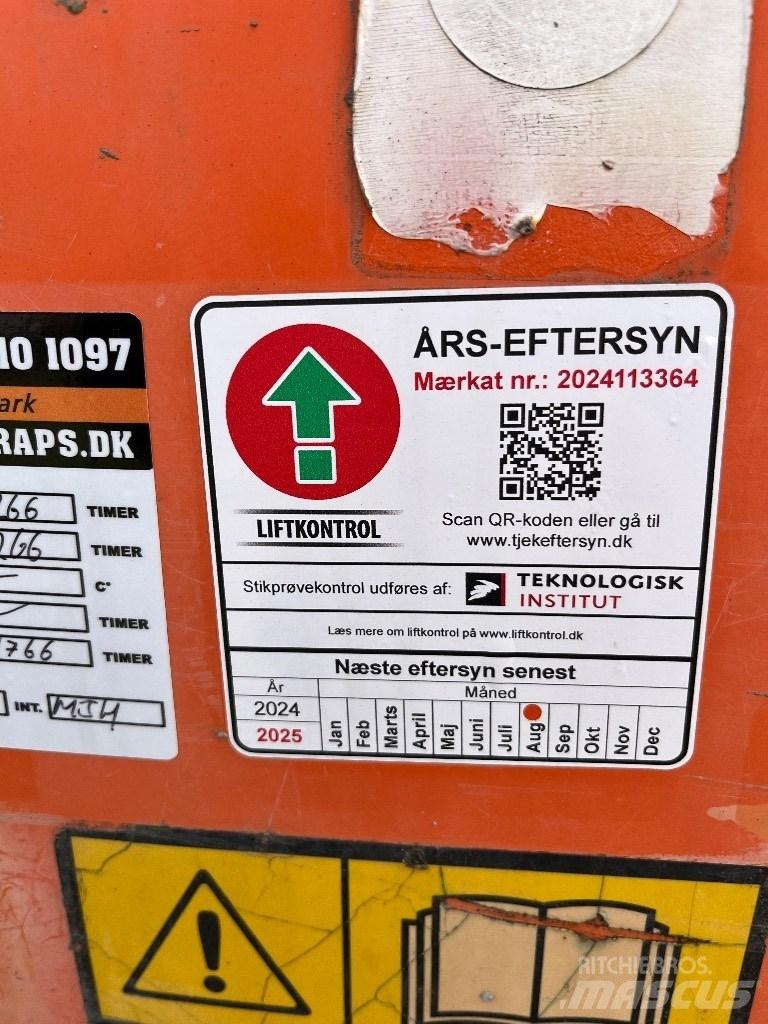 JLG 600 AJ Kĺbové plošiny