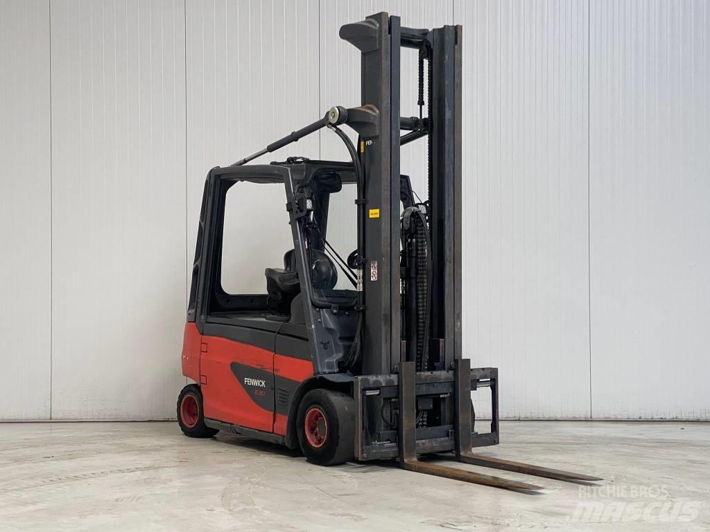 Linde E30L-01 Akumulátorové vozíky