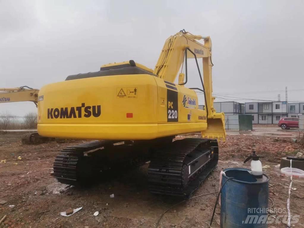 Komatsu pc220-7 Pásové rýpadlá