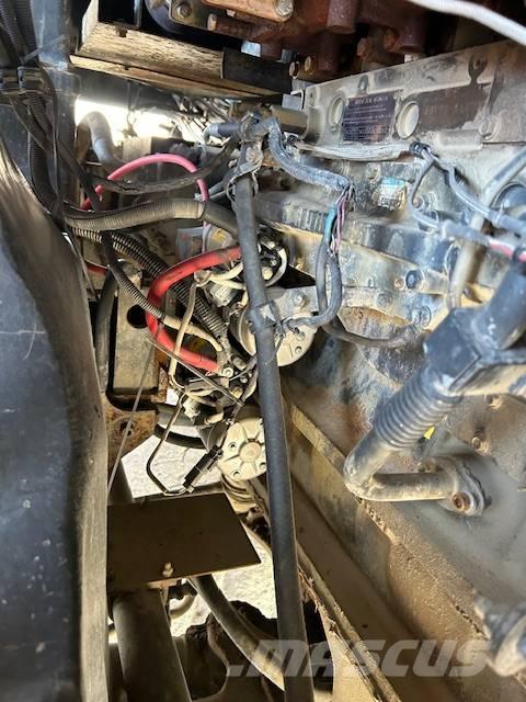 Komatsu 605-7 Pevné dempry