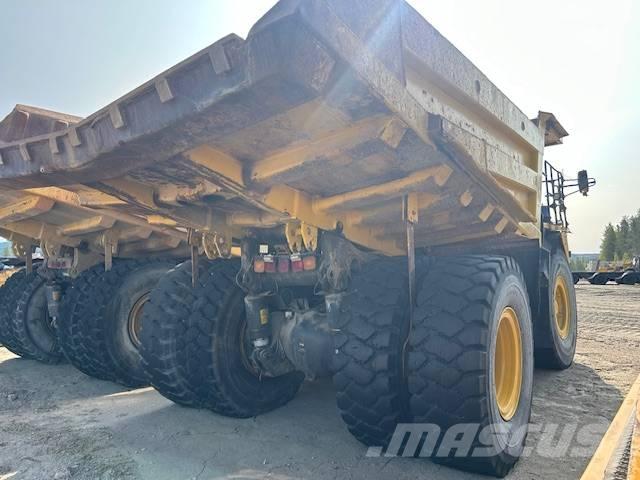 Komatsu 605-7 Pevné dempry