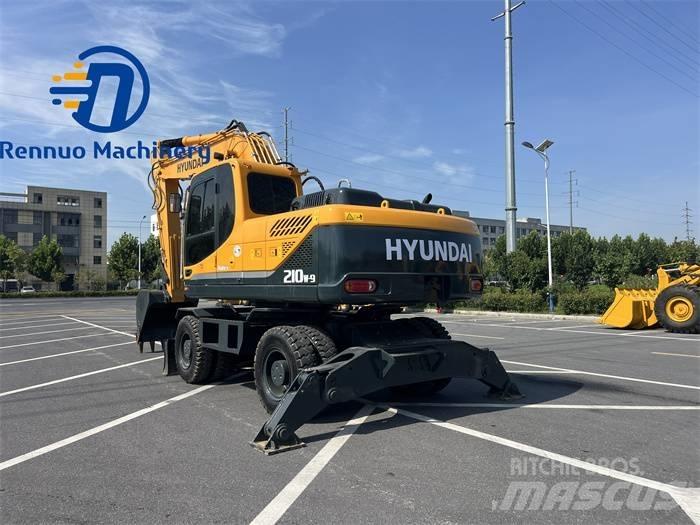 Hyundai R210W-9 Kolesové rýpadlá
