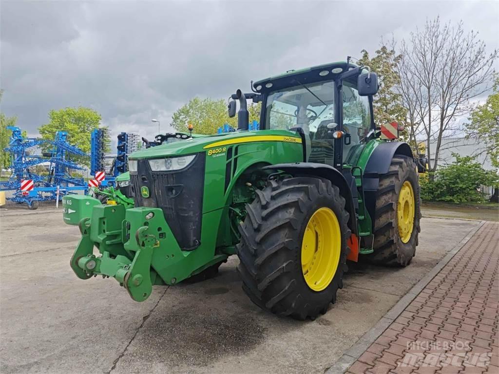 John Deere 8400R Traktory