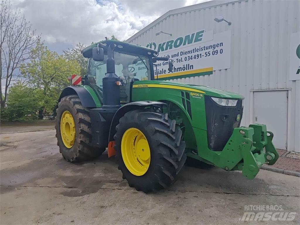 John Deere 8400R Traktory