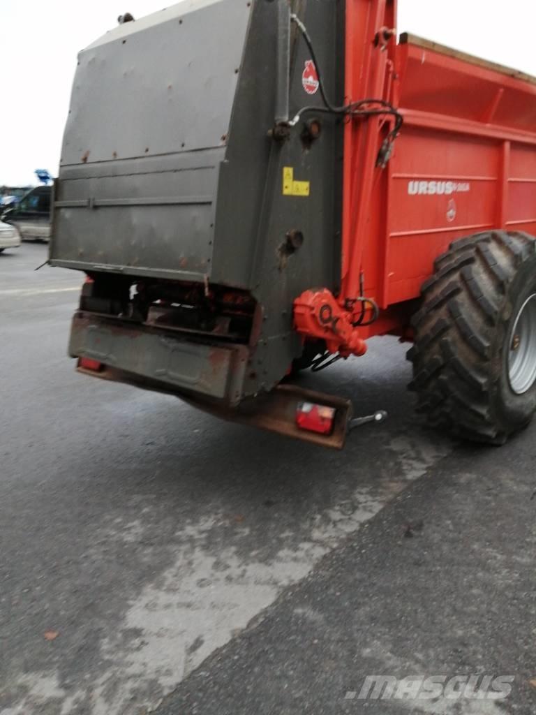 Ursus N-265/A Rozmetadlá maštaľného hnoja