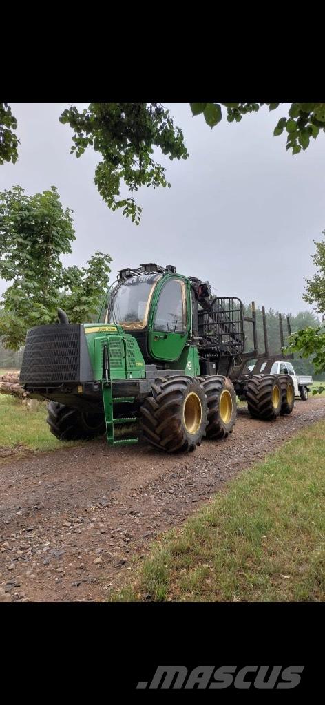 John Deere 1110E Lesné traktory