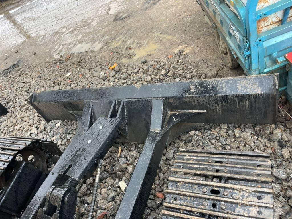 CAT 308 E 2 CR Pásové rýpadlá