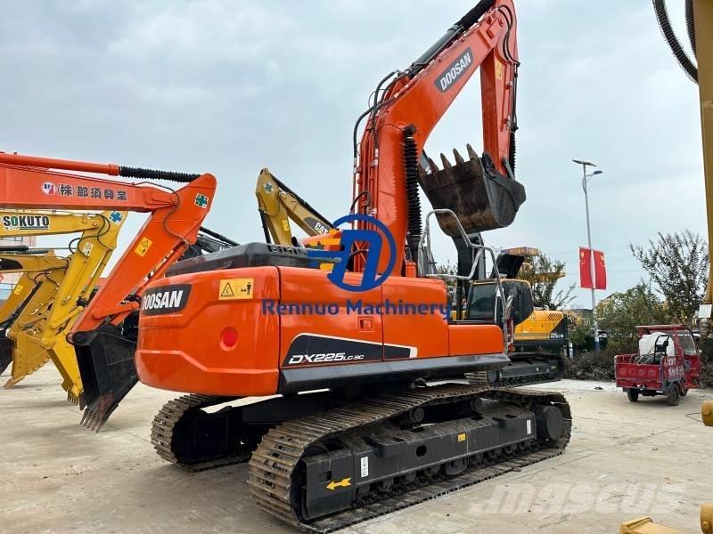 Doosan DX 225 LC-9C Pásové rýpadlá
