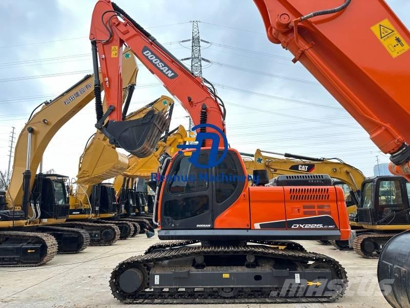 Doosan DX 225 LC-9C Pásové rýpadlá