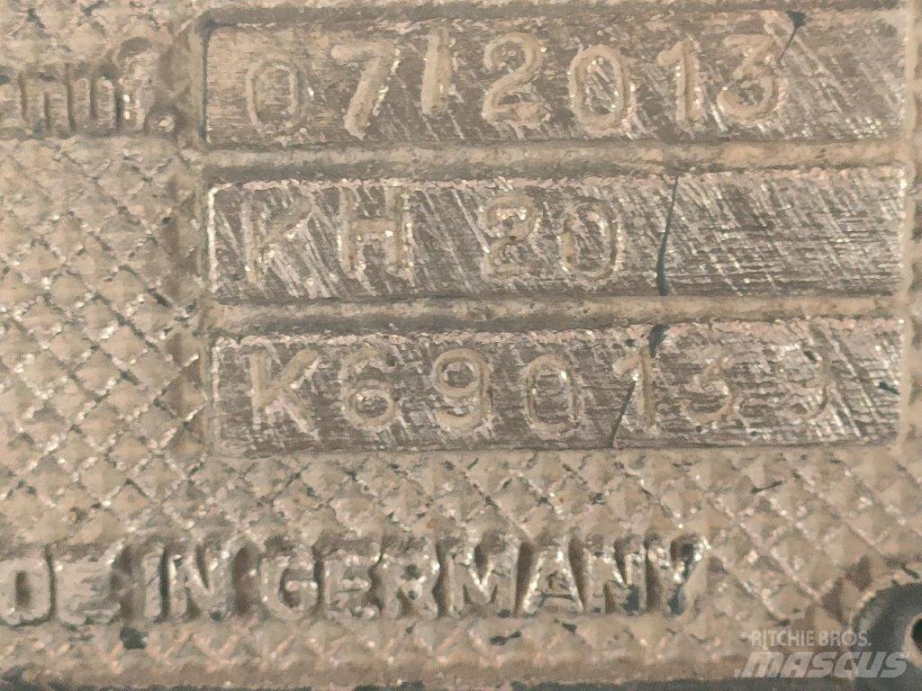 Klemm 806-3D Malé vŕtacie stroje