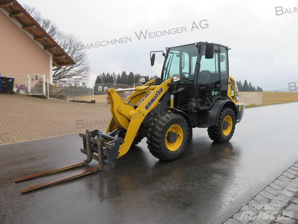 Komatsu WA 70M Kolesové nakladače