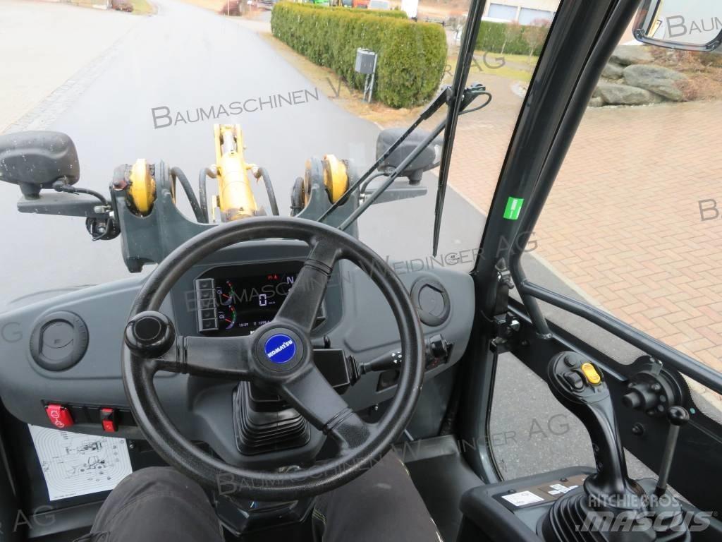 Komatsu WA 70M Kolesové nakladače