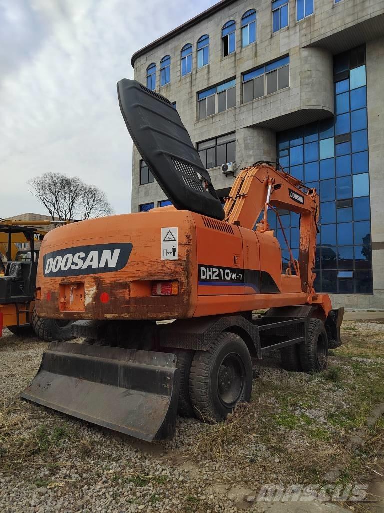 Doosan DH 210 W-7 Kolesové rýpadlá